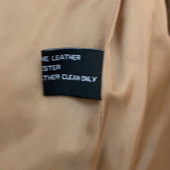 Leather jacket - Picture 2 of 2